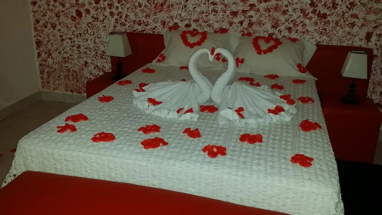 Bed and Breakfast Restaurante Buzio Tarrafal  Tarrafal (Santiago)